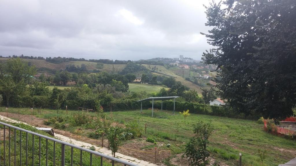Le Querce Bed and Breakfast Ancona Buitenkant foto