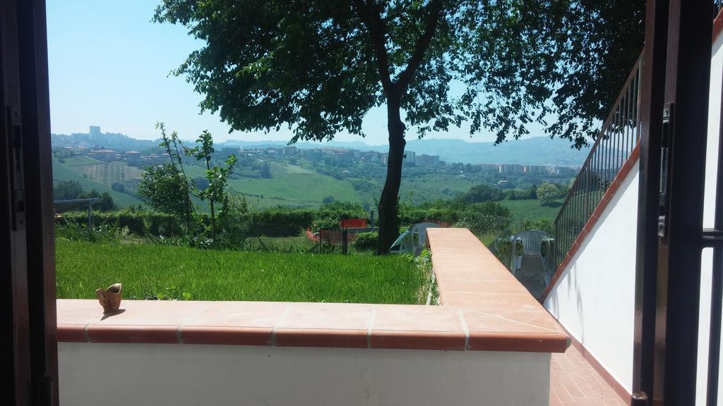 Le Querce Bed and Breakfast Ancona Kamer foto